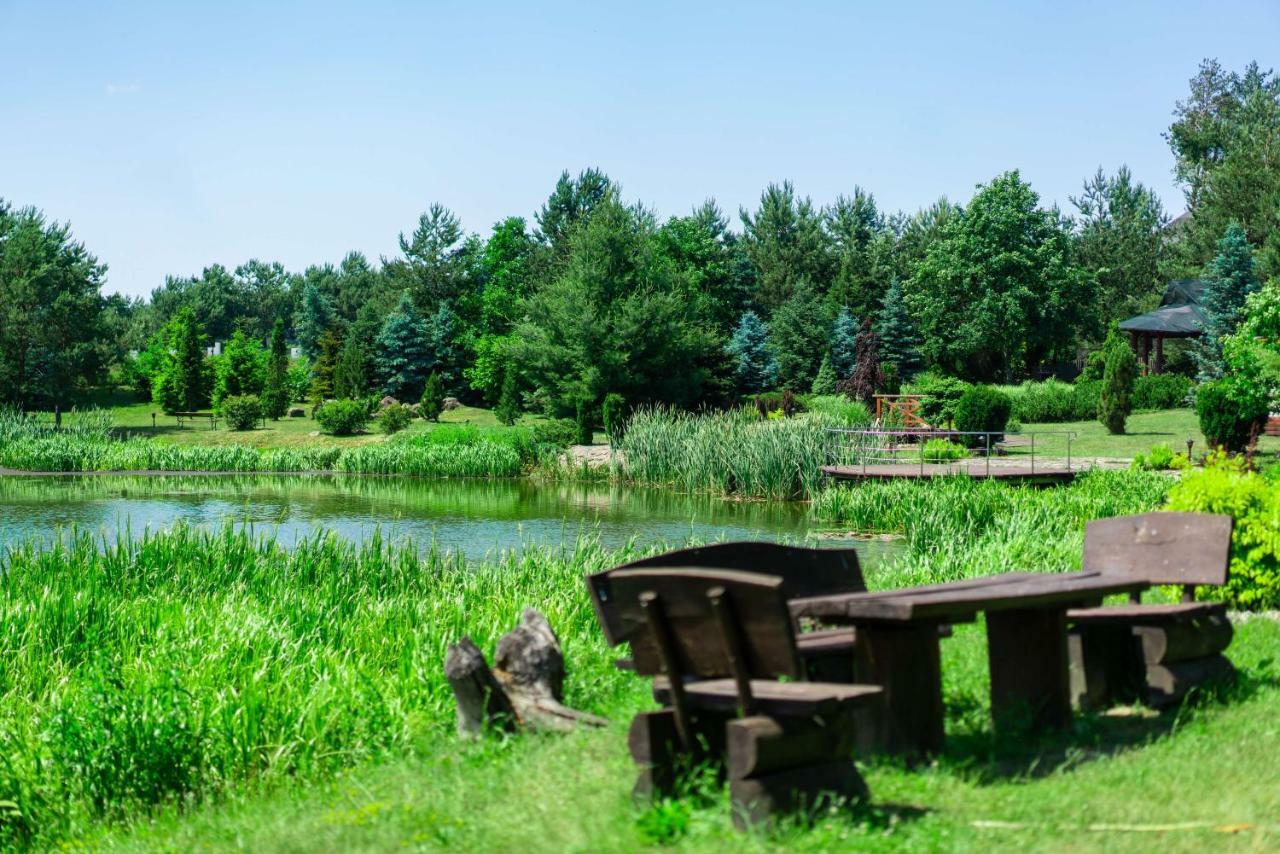 Dworek Helena Hotel Biala Podlaska Bagian luar foto