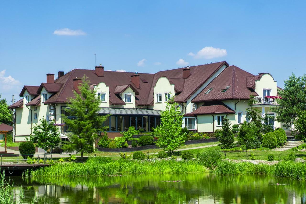 Dworek Helena Hotel Biala Podlaska Bagian luar foto